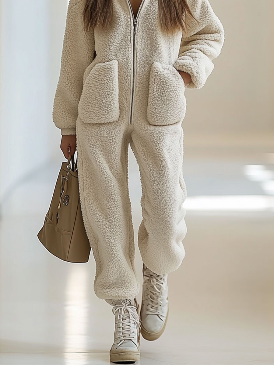 Natalia – Kuscheliger Teddy-Jumpsuit mit Kapuze für Damen